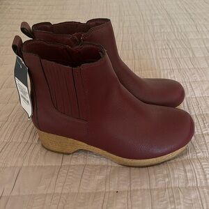 New with tags/ No Box